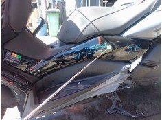 Recambio de moldura para yamaha x-max x-max 300 (sh14) referencia OEM IAM   