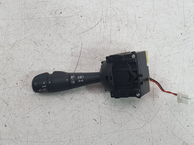 Recambio de mando intermitentes para renault clio iv grandtour (kh_) 0.9 tce 90 referencia OEM IAM 255675887R  