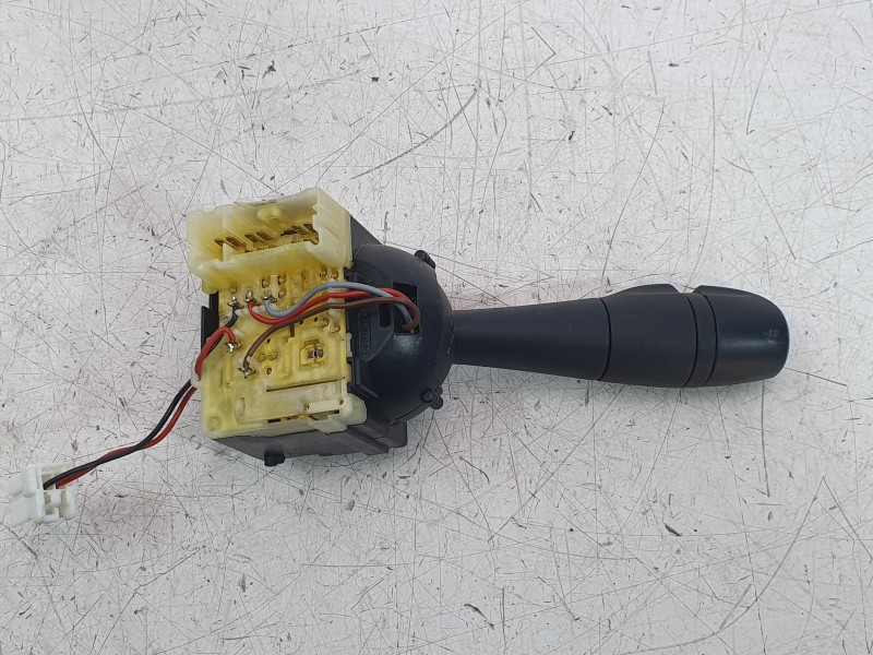 Recambio de mando intermitentes para renault clio iv grandtour (kh_) 0.9 tce 90 referencia OEM IAM 255675887R  