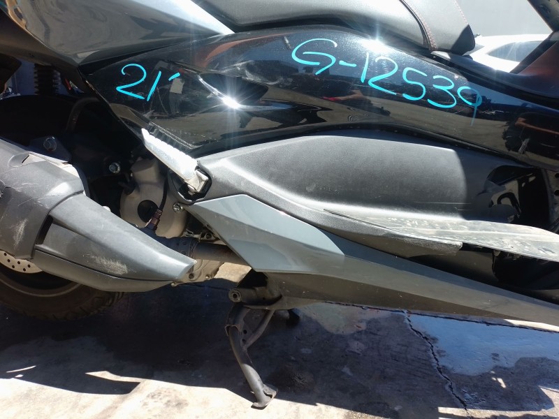 Recambio de colector escape para yamaha x-max x-max 300 (sh14) referencia OEM IAM   
