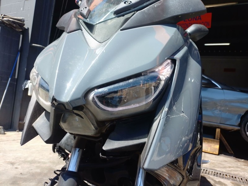 Recambio de faro delantero para yamaha x-max x-max 300 (sh14) referencia OEM IAM   