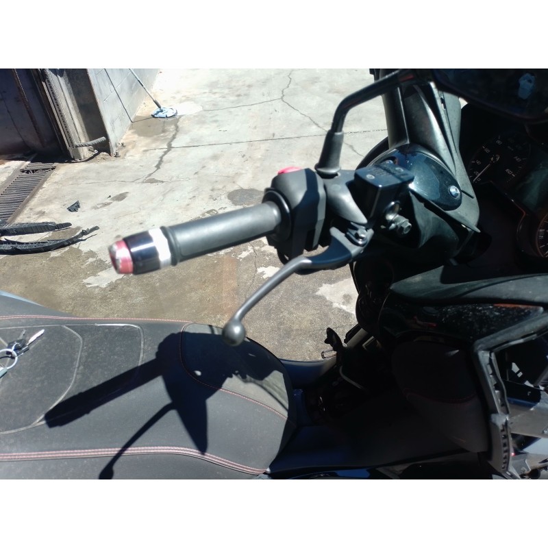Recambio de maneta exterior delantera derecha para yamaha x-max x-max 300 (sh14) referencia OEM IAM   