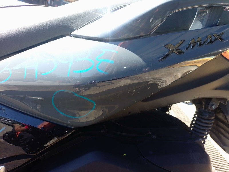 Recambio de moldura para yamaha x-max x-max 300 (sh14) referencia OEM IAM   