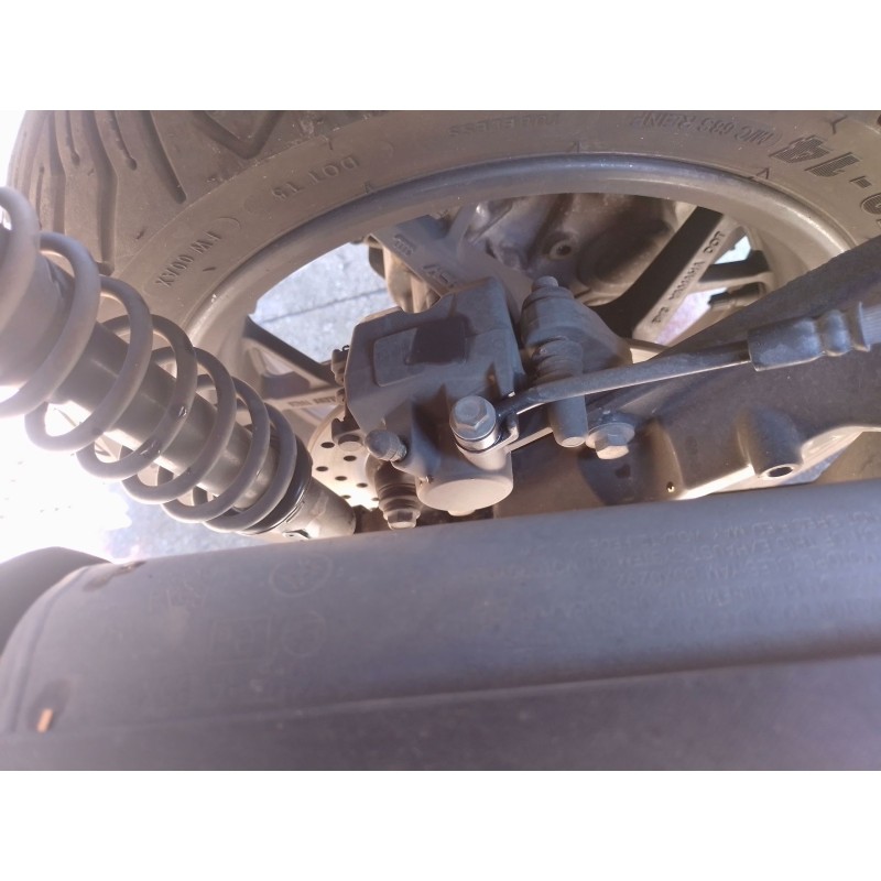 Recambio de pinza de freno trasera derecha para yamaha x-max x-max 300 (sh14) referencia OEM IAM   