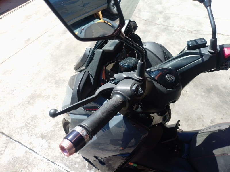 Recambio de piña luces izquierda para yamaha x-max x-max 300 (sh14) referencia OEM IAM   