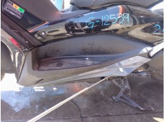 Recambio de moldura para yamaha x-max x-max 300 (sh14) referencia OEM IAM   