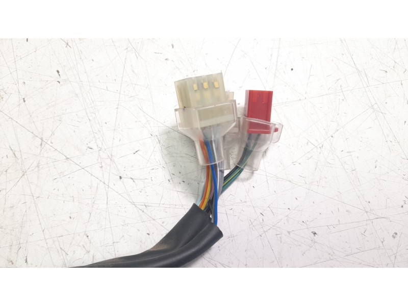 Recambio de piña luces izquierda para honda pcx 125 pcx 125 referencia OEM IAM 35200K1YD12  