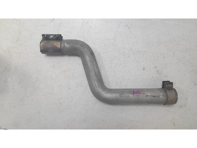 Recambio de tubo escape central para ford mustang convertible gt referencia OEM IAM JR335A213  