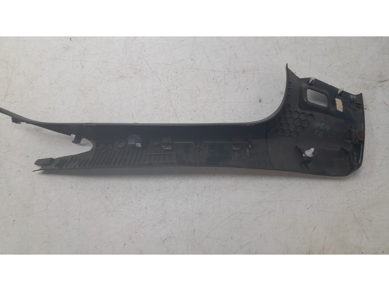 Recambio de moldura para ford mustang convertible gt referencia OEM IAM KR3B7603513  