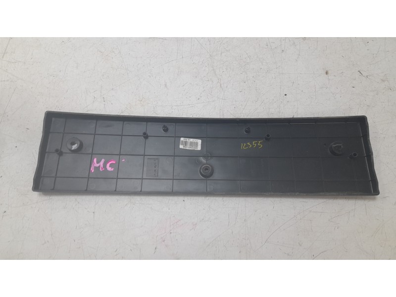 Recambio de molduras delanteras para kia niro ii (sg2) ev referencia OEM IAM 86519AO000  