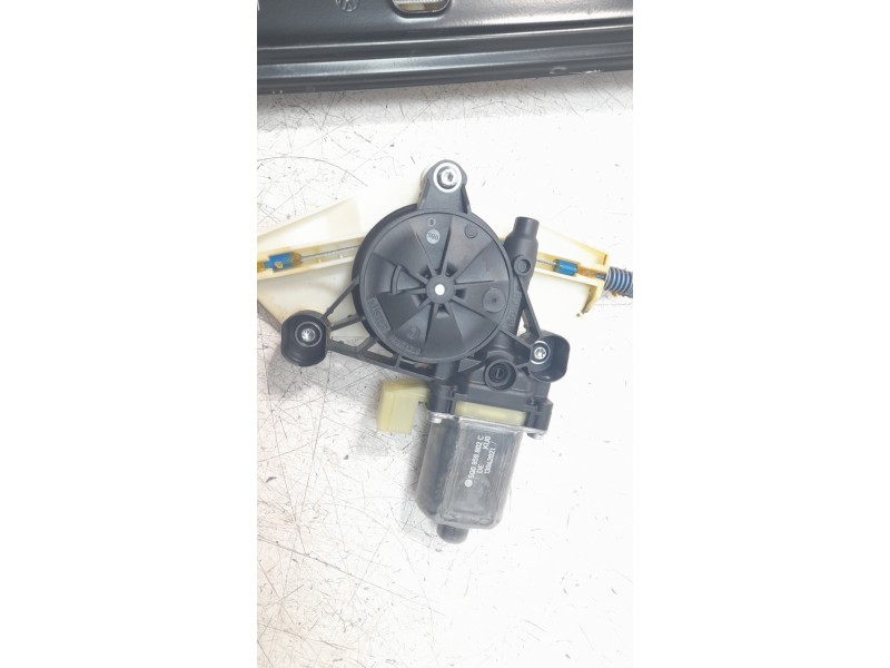 Recambio de elevalunas delantero izquierdo para volkswagen touran (5t1) edition bmt referencia OEM IAM 5TA837461A  