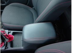 Recambio de apoyabrazos central para ford kuga iii referencia OEM IAM 2719582  