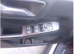 MANDO ELEVALUNAS DELANTERO IZQUIERDO 5783907 