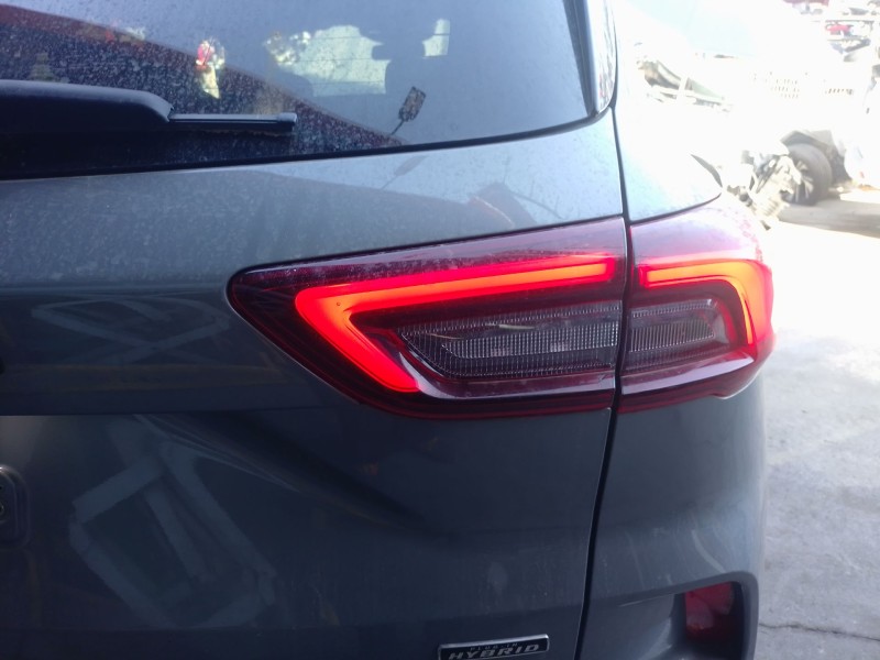 Recambio de piloto trasero derecho interior para ford kuga iii referencia OEM IAM   