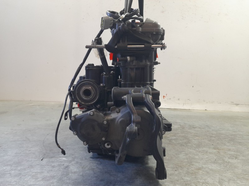 Recambio de despiece motor para triumph rocket 3 r referencia OEM IAM J  