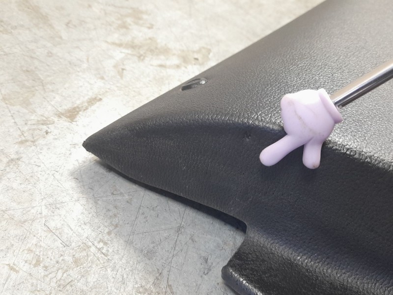 Recambio de guarnecido puerta delantera izquierda para ford mustang convertible gt referencia OEM IAM JR3B6323943  