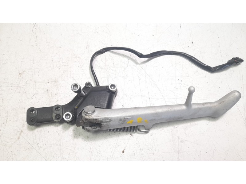 Recambio de caballete lateral para triumph rocket 3 r referencia OEM IAM T2082716  