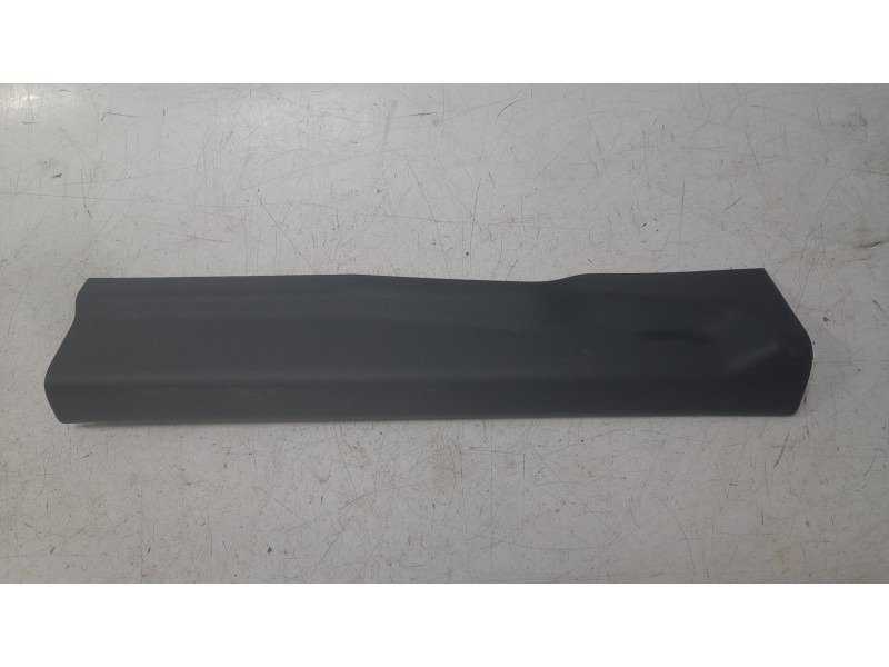 Recambio de moldura para ford mustang convertible gt referencia OEM IAM FR3B631320  