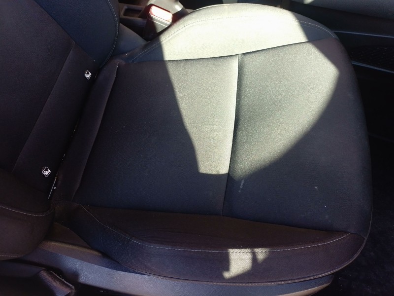 Recambio de juego asientos completo para renault clio v (b7_) 1.5 blue dci 85 (b7ag) referencia OEM IAM   