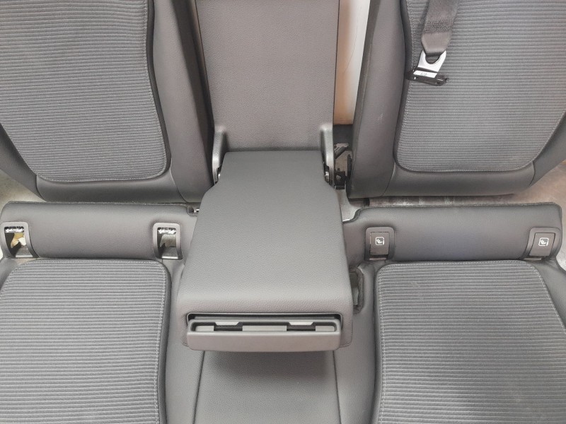 Recambio de juego asientos completo para mercedes-benz clase c (w206) c 200 d (206.003) referencia OEM IAM 2549100901  