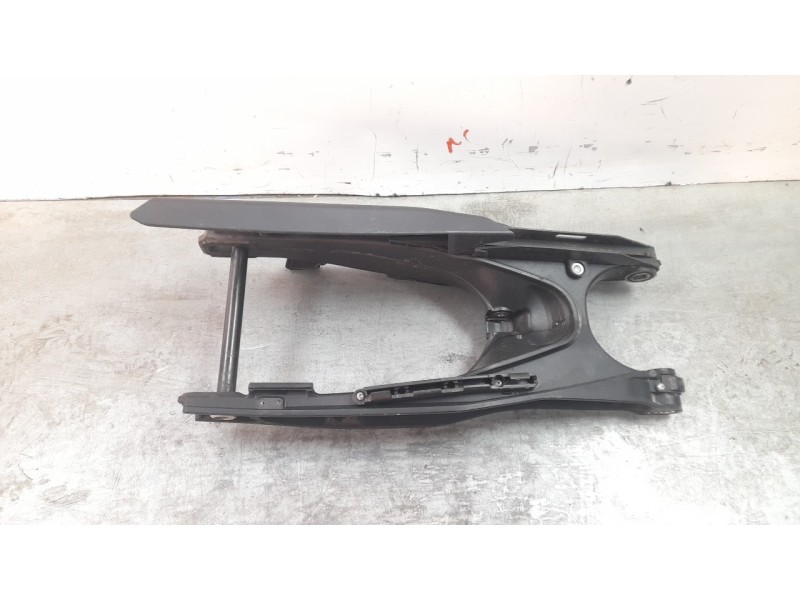 Recambio de basculante para ktm super adventure 1290 super adventure s referencia OEM IAM 61904030100 61904030044C1 