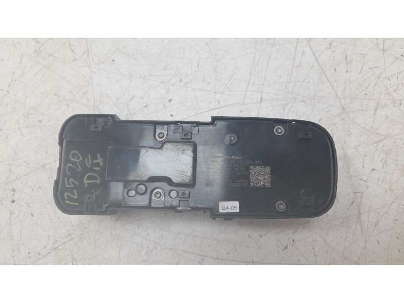 Recambio de mando elevalunas delantero izquierdo para mercedes-benz clase c (w206) c 200 d (206.003) referencia OEM IAM A2069008