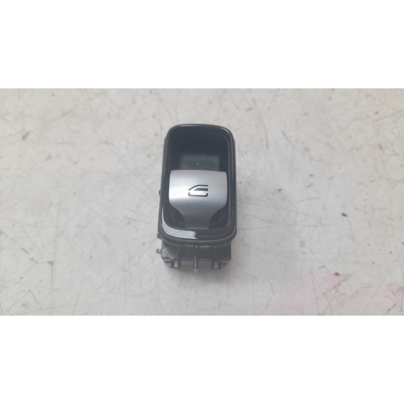 Recambio de mando elevalunas delantero derecho para mercedes-benz clase c (w206) c 200 d (206.003) referencia OEM IAM A223905190