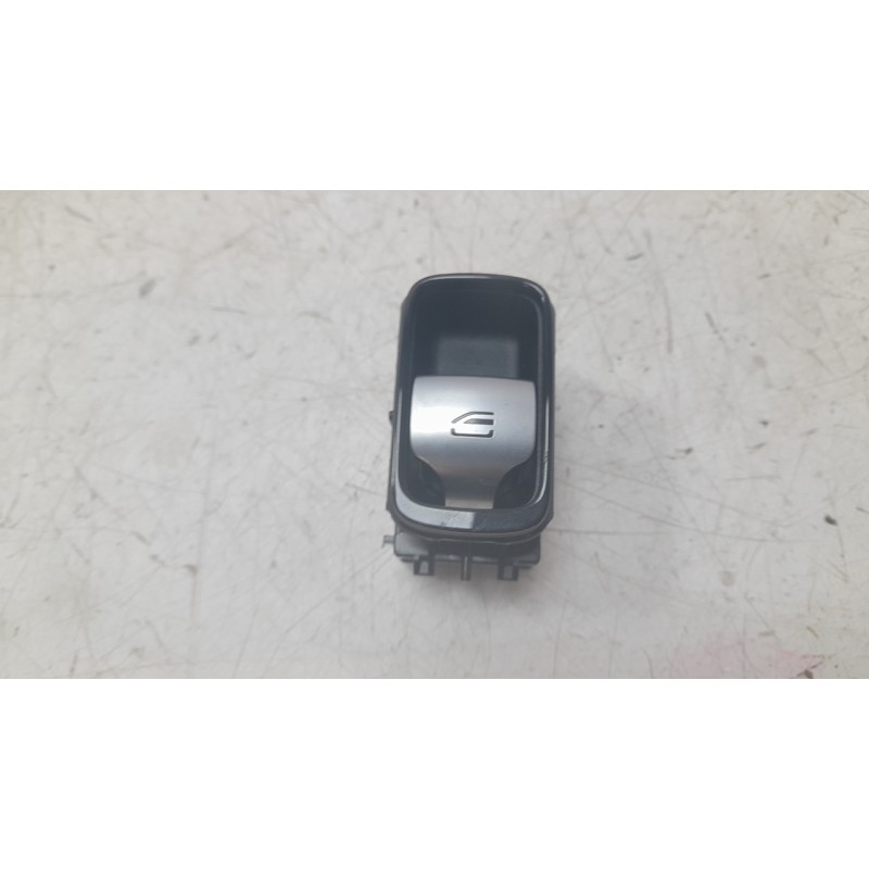 Recambio de mando elevalunas trasero derecho para mercedes-benz clase c (w206) c 200 d (206.003) referencia OEM IAM A2239051903 