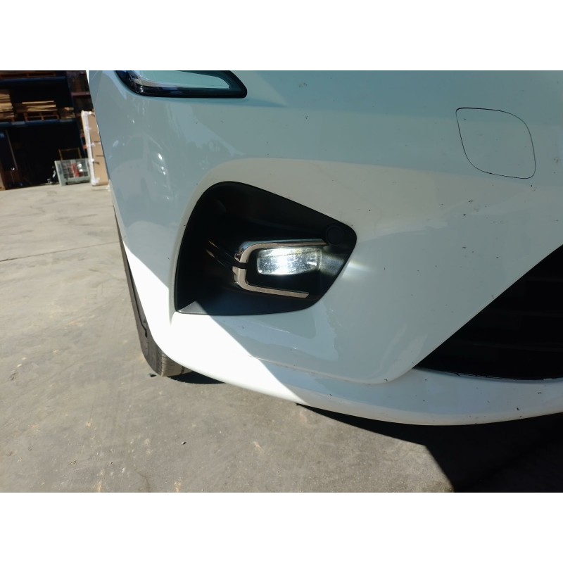 Recambio de faro antiniebla derecho para renault clio v (b7_) 1.5 blue dci 85 (b7ag) referencia OEM IAM   