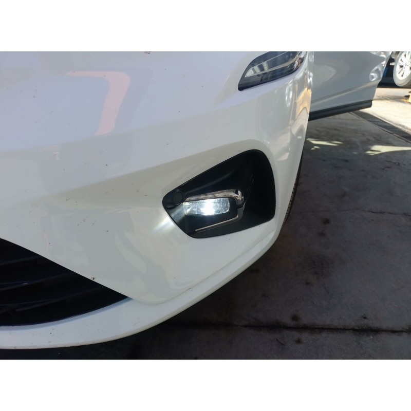 Recambio de faro antiniebla izquierdo para renault clio v (b7_) 1.5 blue dci 85 (b7ag) referencia OEM IAM   