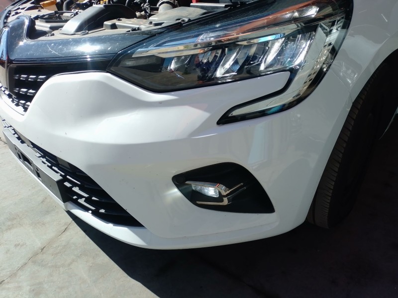 Recambio de paragolpes delantero para renault clio v (b7_) 1.5 blue dci 85 (b7ag) referencia OEM IAM   