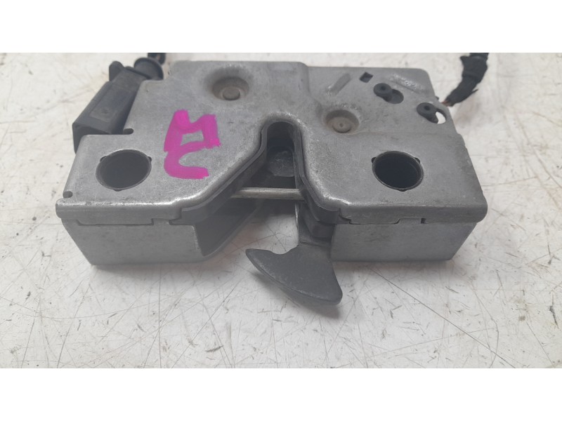 Recambio de cerradura capo para volkswagen touran (5t1) 2.0 tdi referencia OEM IAM 5G1823509D  EZCVW302