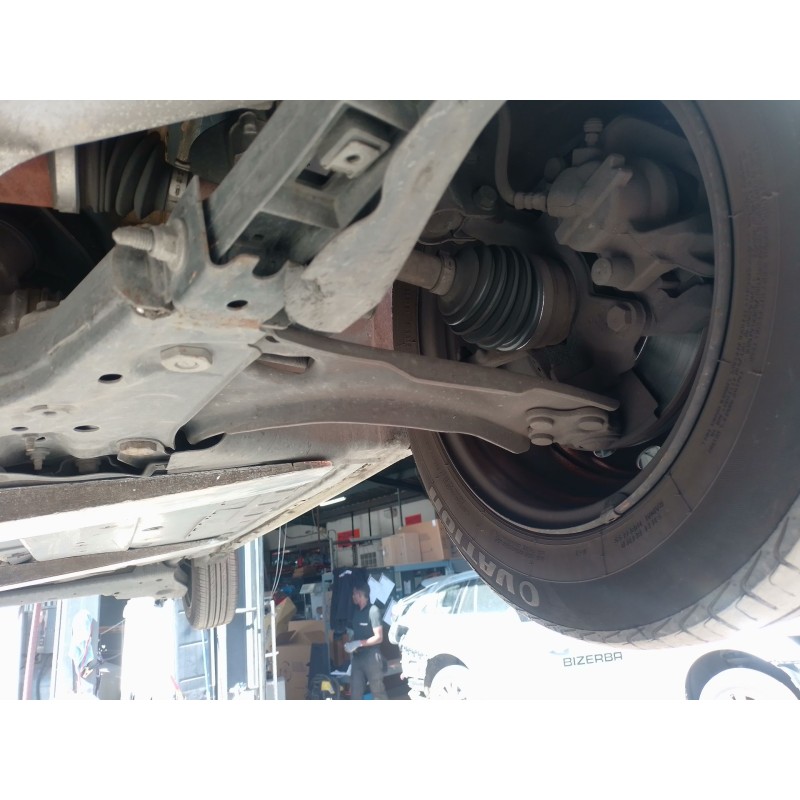 Recambio de brazo suspension inferior delantero izquierdo para renault clio v (b7_) 1.5 blue dci 85 (b7ag) referencia OEM IAM   