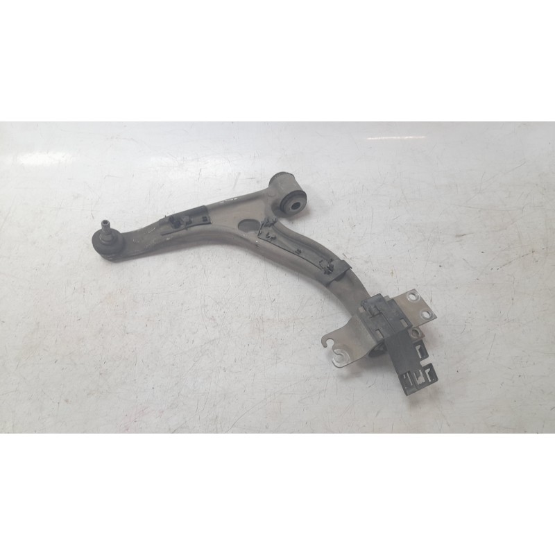 Recambio de brazo suspension inferior delantero izquierdo para mercedes-benz clase cla (w117) cla 200 cdi (117.308) referencia O