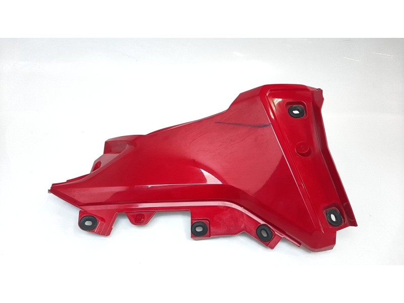 Recambio de moldura para honda nc 750 referencia OEM IAM 83520MKWD00ZA  