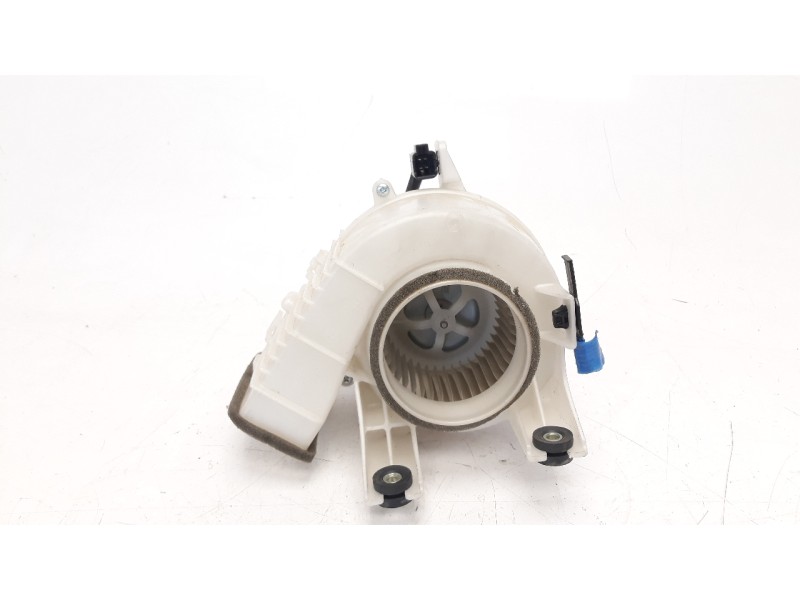 Recambio de ventilador calefaccion para toyota rav 4 referencia OEM IAM 1173006462 G923048080 