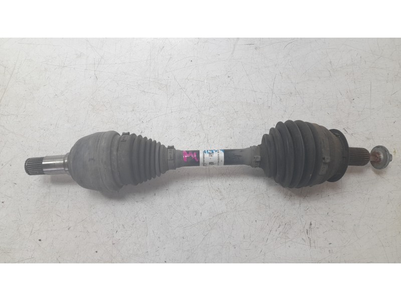 Recambio de transmision delantera izquierda para mercedes-benz clase cla (w117) cla 200 cdi (117.308) referencia OEM IAM 2463301