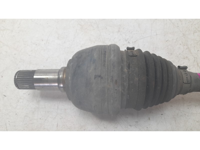 Recambio de transmision delantera izquierda para mercedes-benz clase cla (w117) cla 200 cdi (117.308) referencia OEM IAM 2463301
