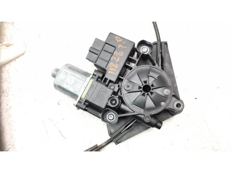 Recambio de elevalunas trasero derecho para volkswagen touran (5t1) edition bmt referencia OEM IAM 5TA839462B  