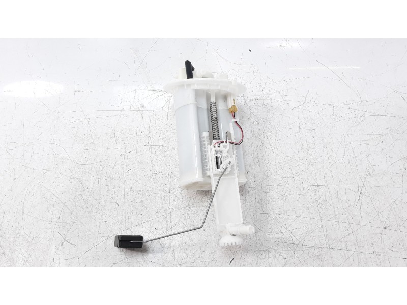 Recambio de bomba combustible para lexus rc referencia OEM IAM 7770430210  