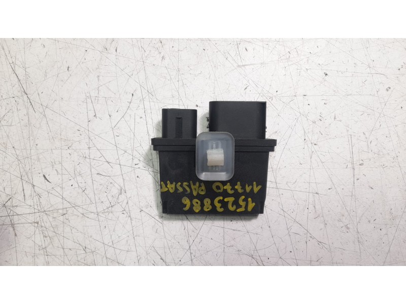 Recambio de modulo electronico para volkswagen passat variant (cb5) r-line referencia OEM IAM 3Q0941329YB3  