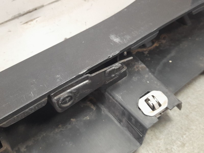 Recambio de estribos laterales para ford ecosport 1.0 ecoboost referencia OEM IAM HN1510155A  