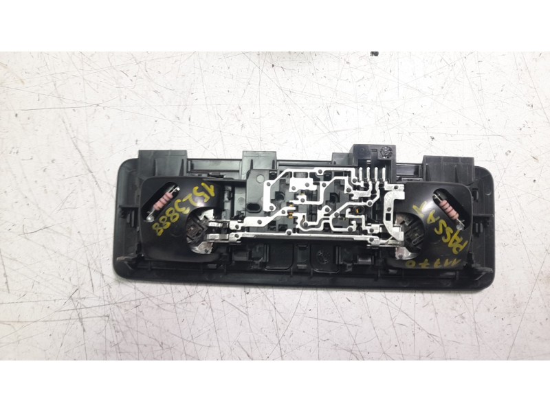 Recambio de luz interior para volkswagen passat variant (cb5) r-line referencia OEM IAM 5Q0947291K82V  