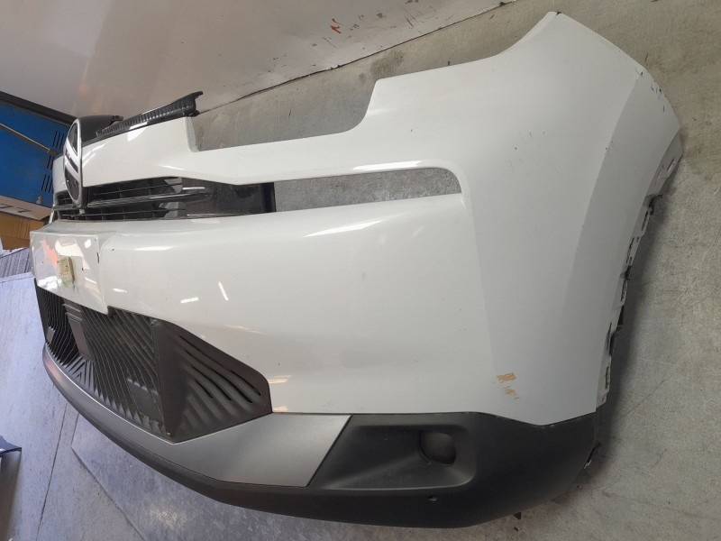 Recambio de paragolpes delantero para citroën c4 x 1.2 hybrid 136 136 ch gasolina/eléctrico (2024) referencia OEM IAM   