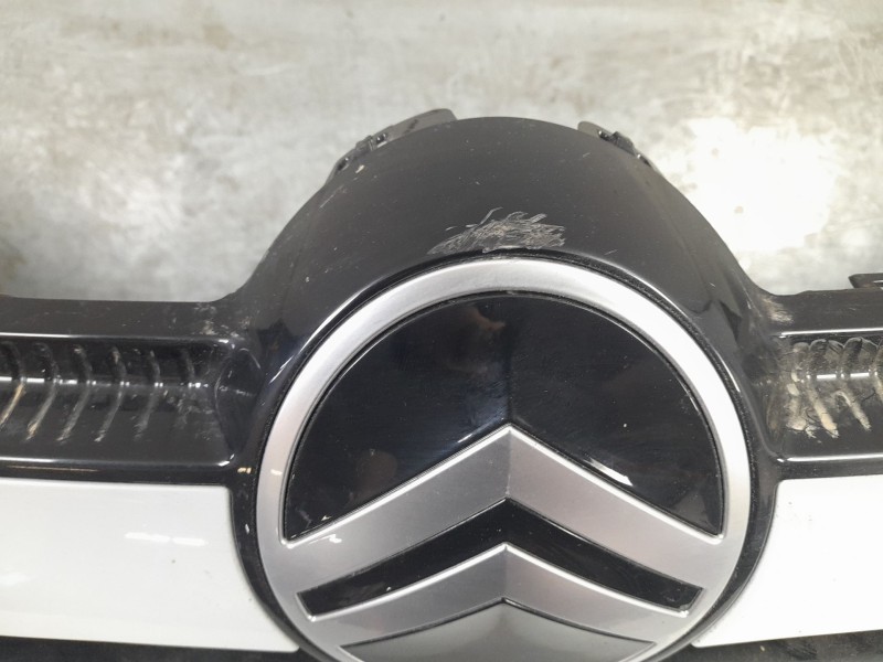 Recambio de paragolpes delantero para citroën c4 x 1.2 hybrid 136 136 ch gasolina/eléctrico (2024) referencia OEM IAM   