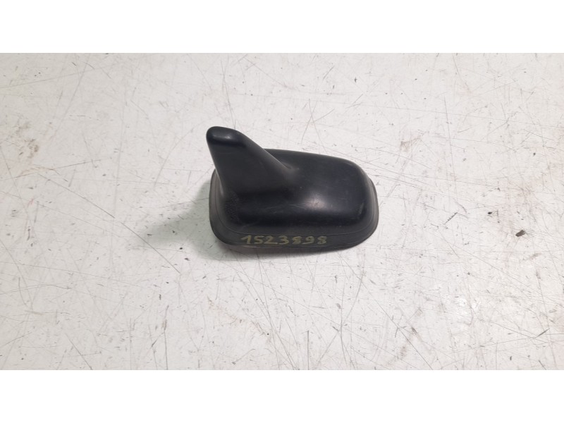 Recambio de antena para volkswagen passat variant (cb5) r-line referencia OEM IAM 5Q0035507AH  