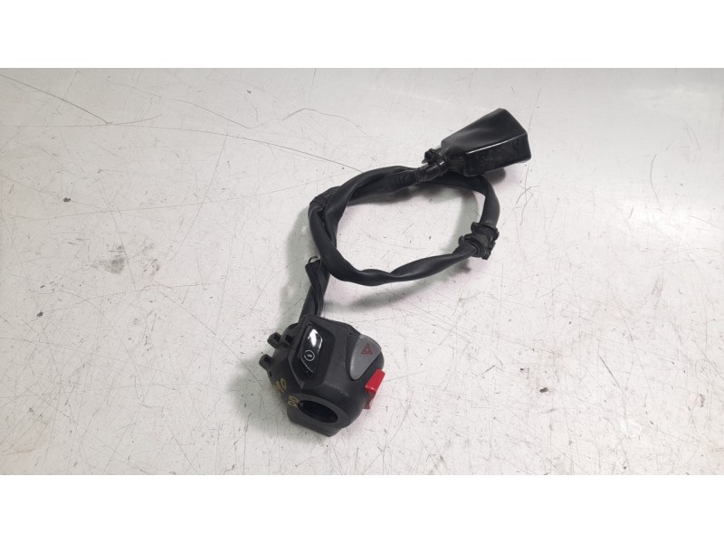 Recambio de piña luces derecha para honda cb 500x cb 500x referencia OEM IAM 35130MKPDQ1  