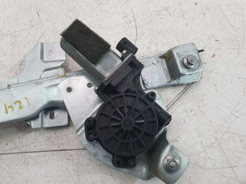 Recambio de elevalunas trasero derecho para dacia duster (hs_) 1.2 tce 125 referencia OEM IAM 8200733832  5702752