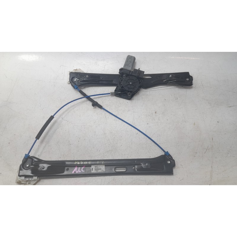 Recambio de elevalunas delantero izquierdo para bmw 3 (f30, f80) 340 i xdrive referencia OEM IAM 725982315  112089/106063319/BM0
