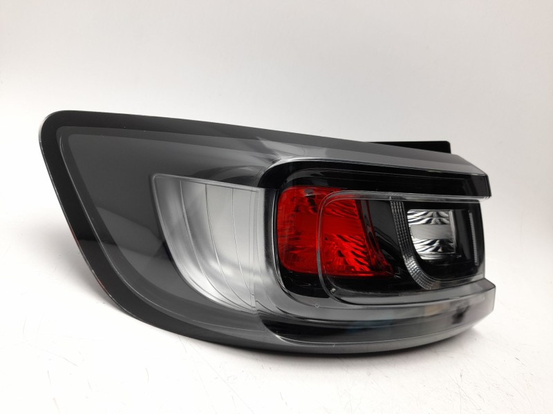 Recambio de piloto trasero izquierdo para renault arkana i (lcm_, ldn_) 1.3 tce 140 (ldn0) referencia OEM IAM 265555203R  